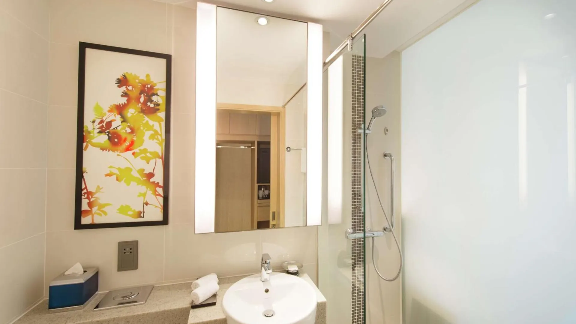 Hilton Garden Inn Singapore Serangoon Hotel
